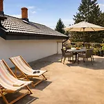 Przy Termach Villa